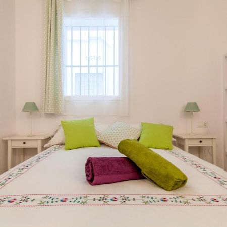 Wish Suite Pureza De Triana Sevilla Exterior foto