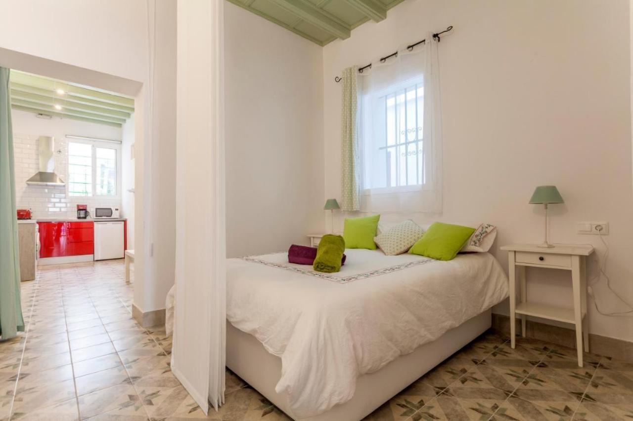 Wish Suite Pureza De Triana Sevilla Exterior foto