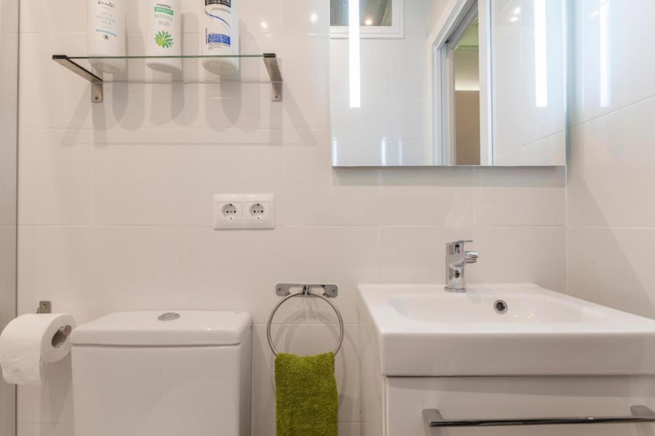 Wish Suite Pureza De Triana Sevilla Exterior foto